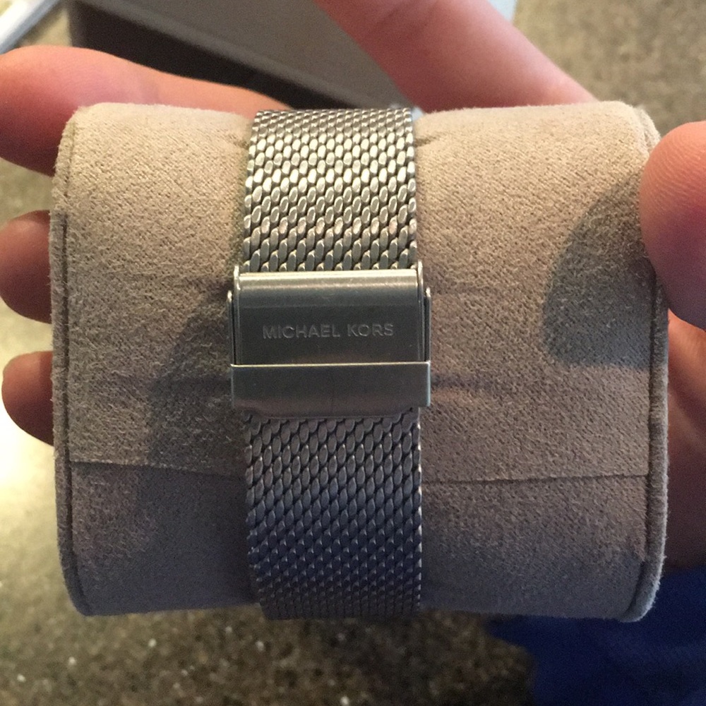 Michael Kors Watch, Silver, Metal Band - Picture 3 of 3